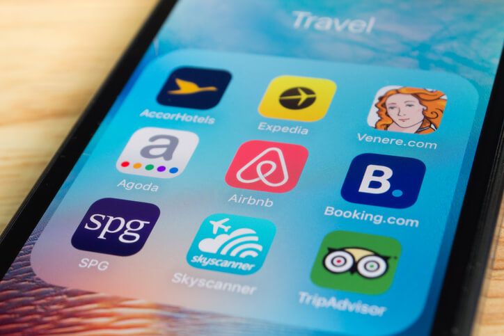 10 Key Airbnb vs Hotel Statistics Travelers Need for Better Choices