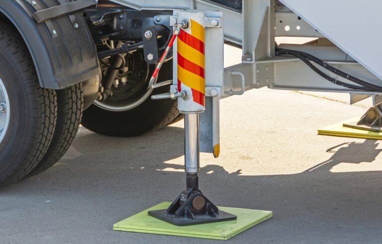 Support on the body of the special equipment of the machine car truck, service. Reliable sustainable