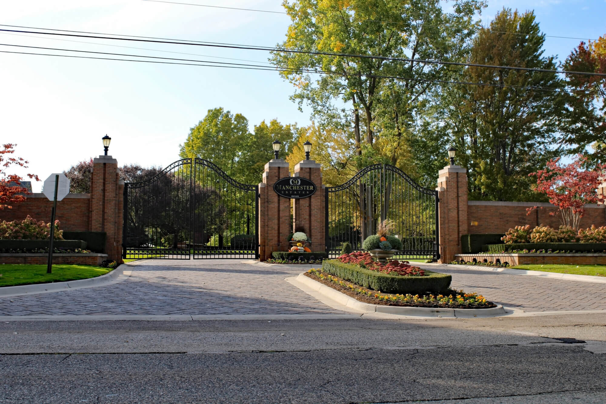 Gated community entrance in Clinton Township, Michigan where Eminem resides. Macomb County/USA.