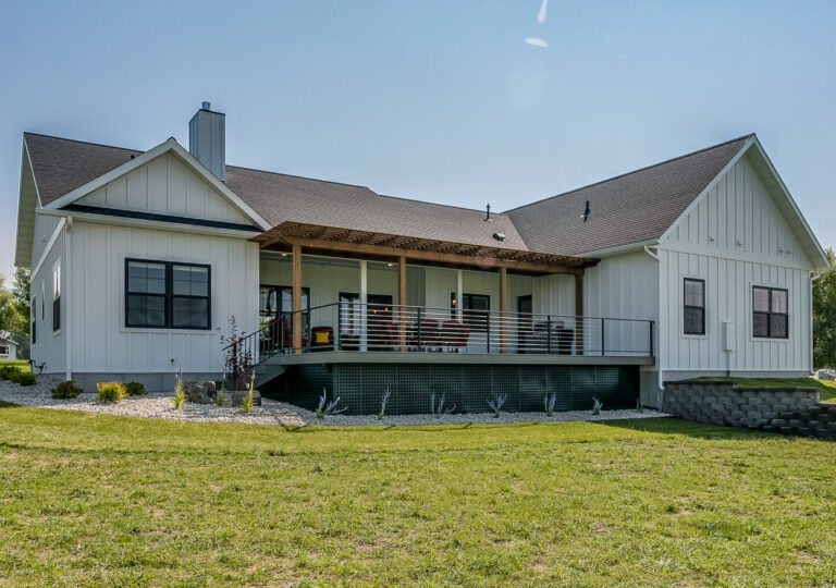 is a vapor barrier necessary under a mobile home