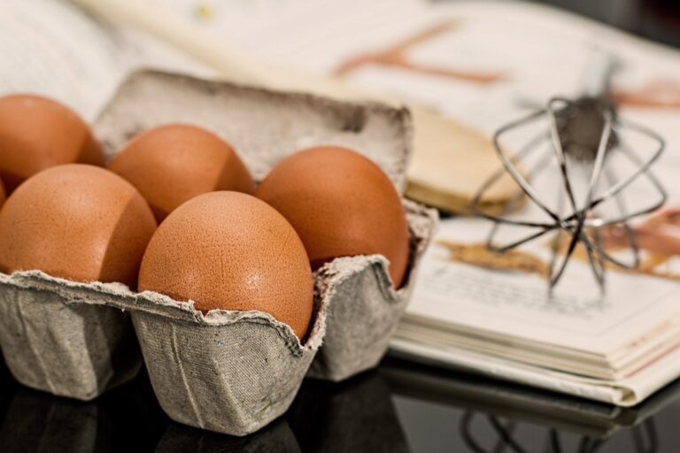 12 Ways to Adapt Your Favorite Recipes for Small Kitchens That Maximize Every Inch