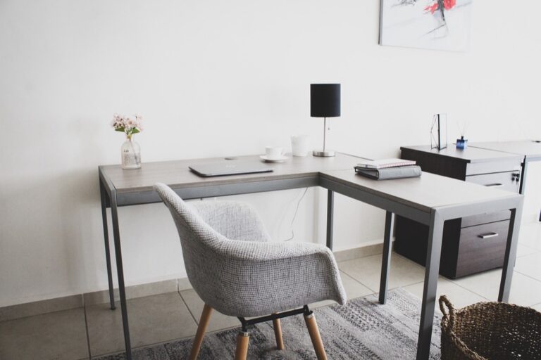 10 Best Ergonomic Chairs for Tiny Homes That Maximize Every Inch