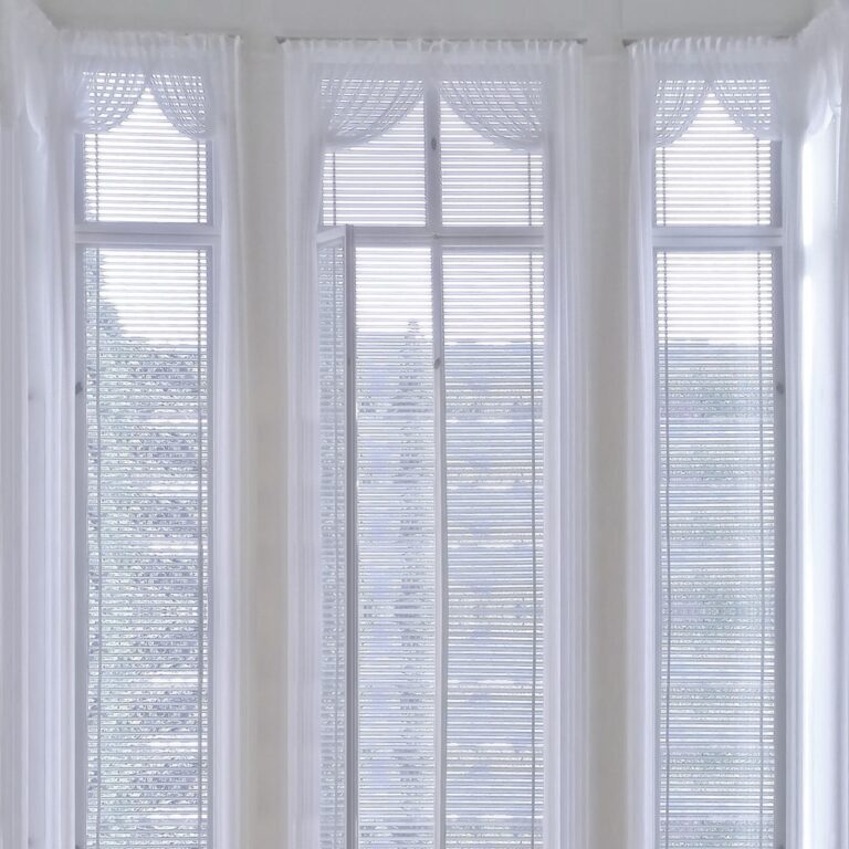 10 Best Shades for Reducing Heat in Mobile Spaces That Enhance Comfort
