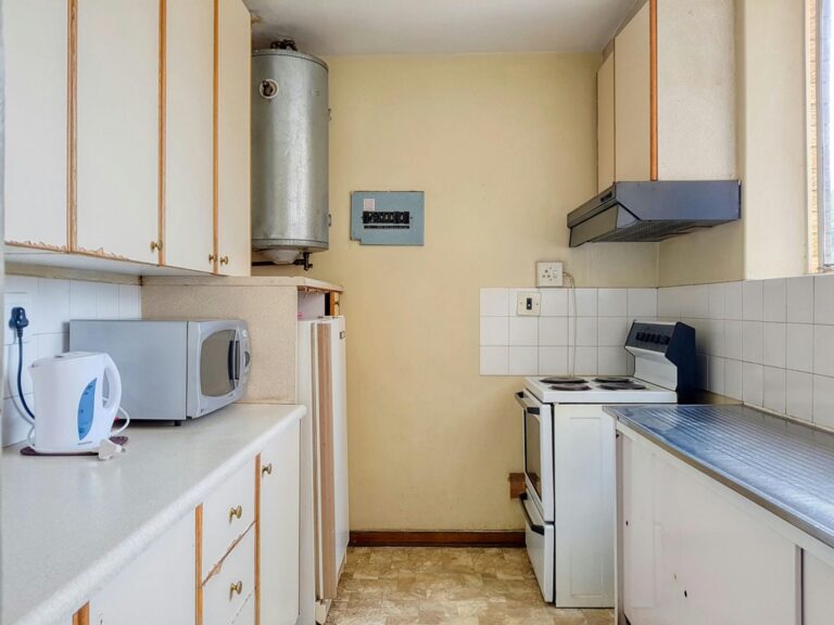11 Tiny House Living Tips for Families with Children: Maximize Every Inch