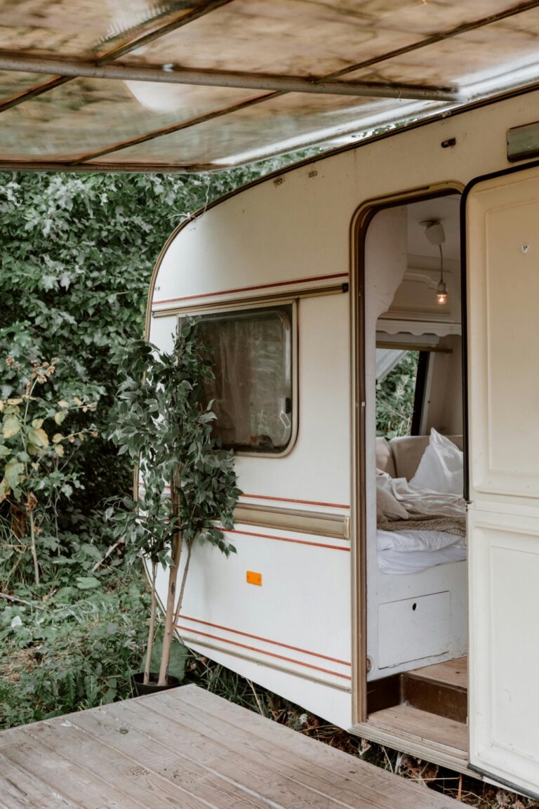 12 Tips for Adapting to Life in an RV Full-Time That Maximize Freedom