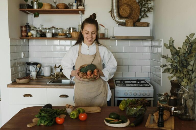 11 Solar Power Off-Grid Cooking Tips That Support Total Food Freedom