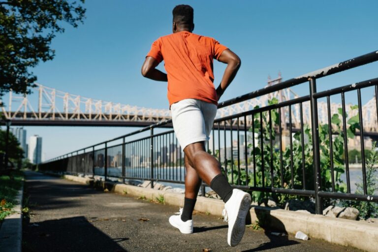 11 Tips for Maintaining Health on the Road That Nomads Swear By