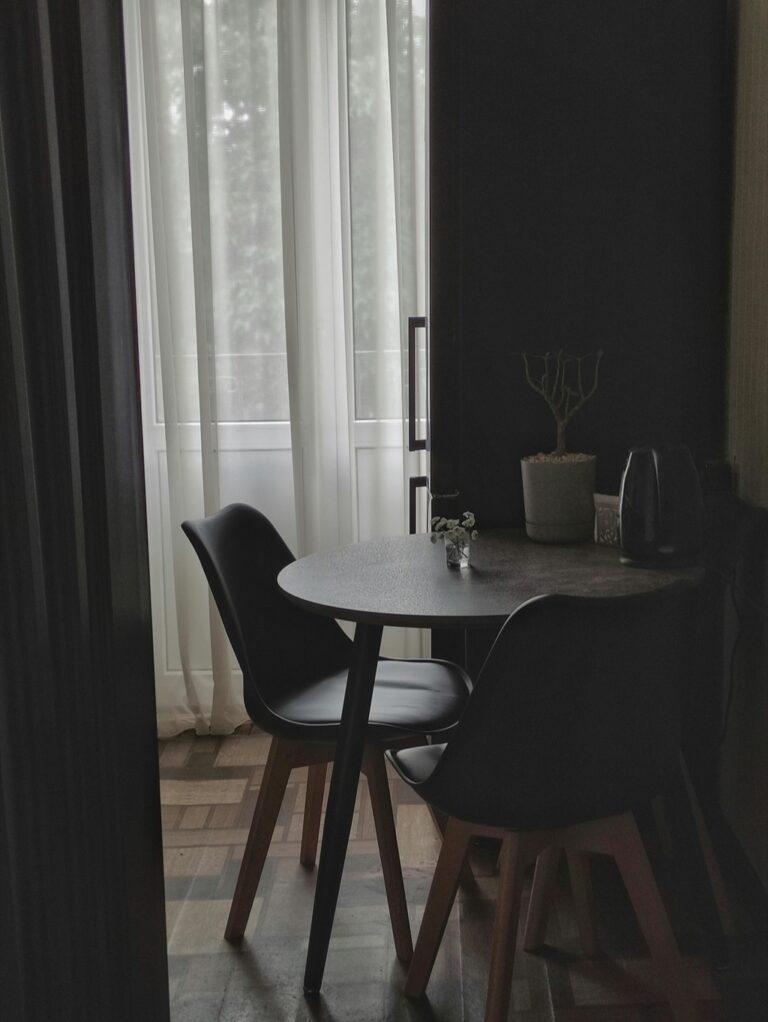 11 Tiny Home Design Trends for 2023 That Maximize Every Square Inch