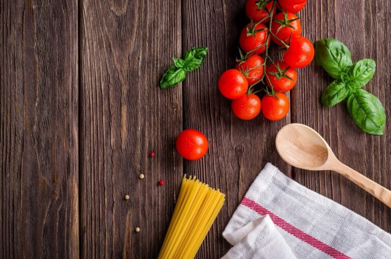 5 Best Pet Food Storage Ideas for Tiny Homes That Maximize Every Inch