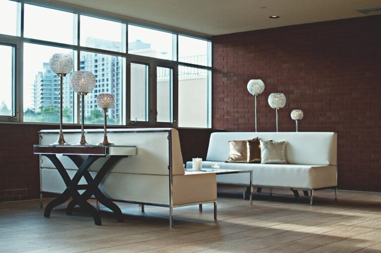 7 Best Pets for Small Space Living That Maximize Every Inch