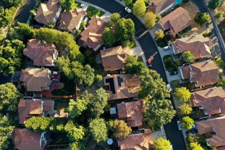 7 Greywater Disposal Strategies for Nomadic Living That Lower Your Footprint