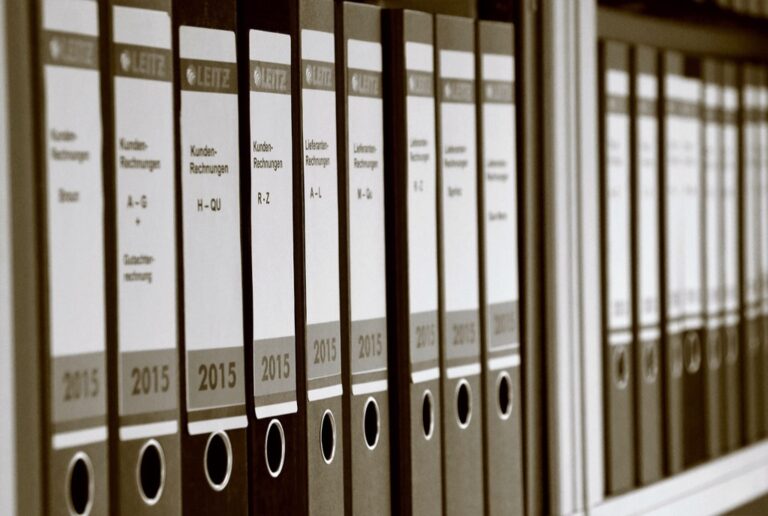 7 Ways to Balance Digital and Physical Storage: Declutter Your Life