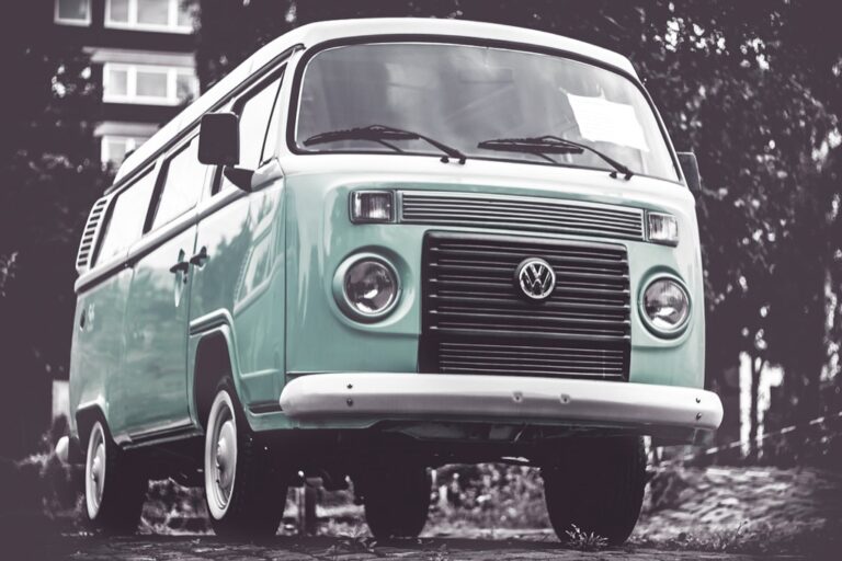 7 Mobile Window Repair Options for RV Owners: Save Your Adventure