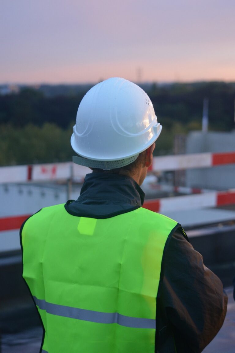5 Best Safety Gear Products for DIY Tiny Home Roofing That Save Lives