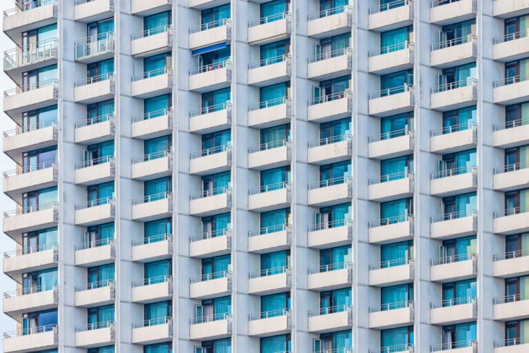 7 Best Removable Window Coverings for Small Rental Spaces That Maximize Style