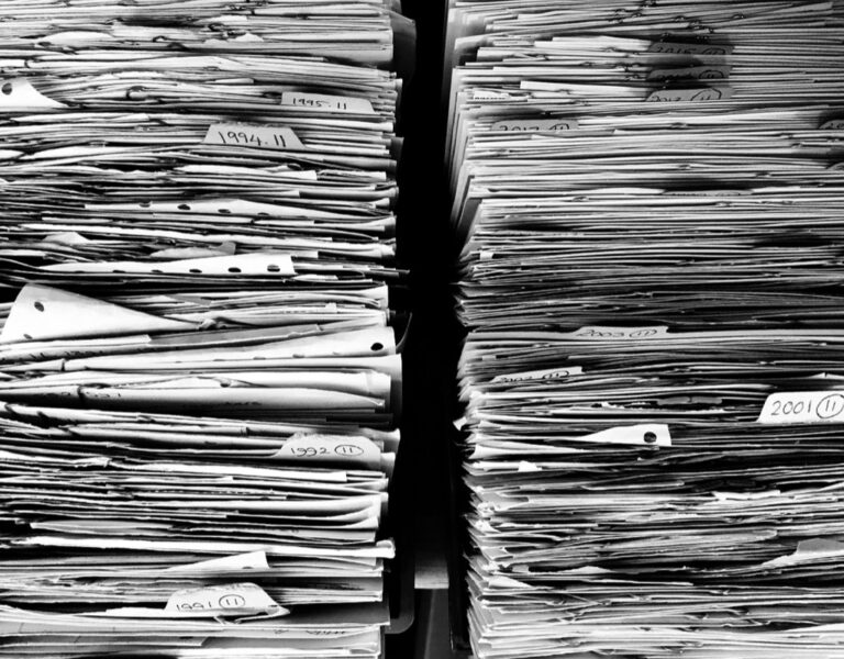 7 Space-Saving Ideas for Organizing Bills and Documents to Declutter Your Life