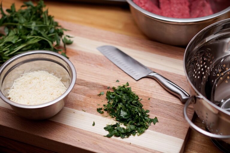 7 Best Multifunctional Kitchen Tools for Tiny Living: Maximize Every Inch