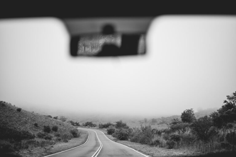 7 Ways to Fund Windshield Repairs While Traveling: Road Trip Rescue Plan