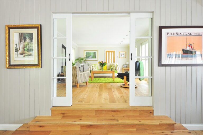 7 Pet-Friendly Parking Solutions for Tiny Homes Nomads Swear By