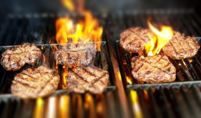 7 Propane Grilling Setups for Tiny Backyards That Maximize Every Inch