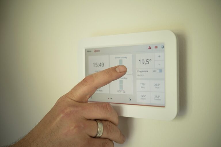5 Best RV Window Coverings for Climate Control That Save Energy Costs