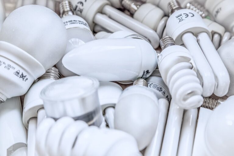 7 Energy Conservation Tips for Small Apartments That Slash Bills Silently