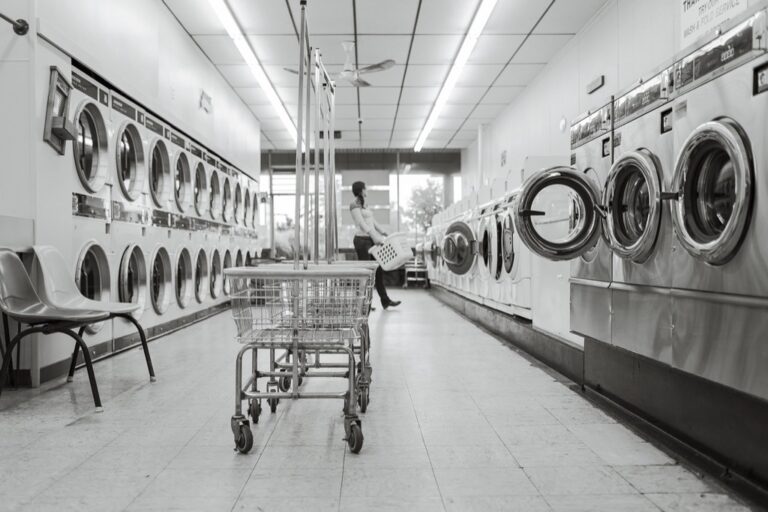 5 Best Laundry Checklists for Efficient Mobile Living That Maximize Freedom