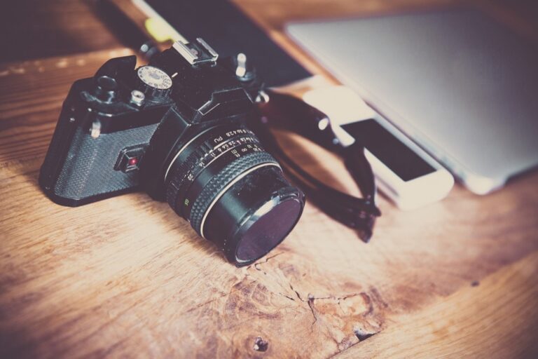 7 Ways to Maximize Photography Gear in Tiny Homes That Declutter Your Life
