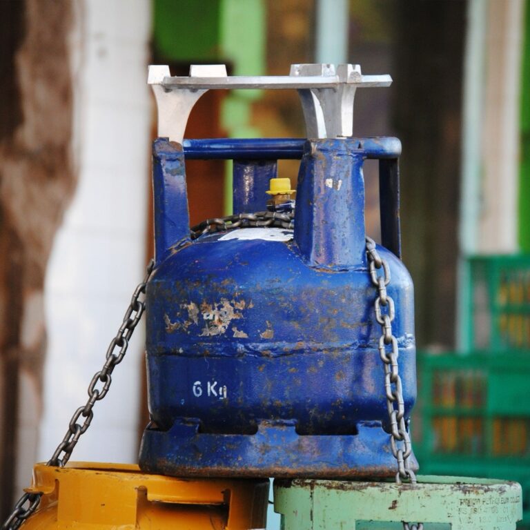 7 Ways to Store Propane Tanks Safely – Protect Your Home Today