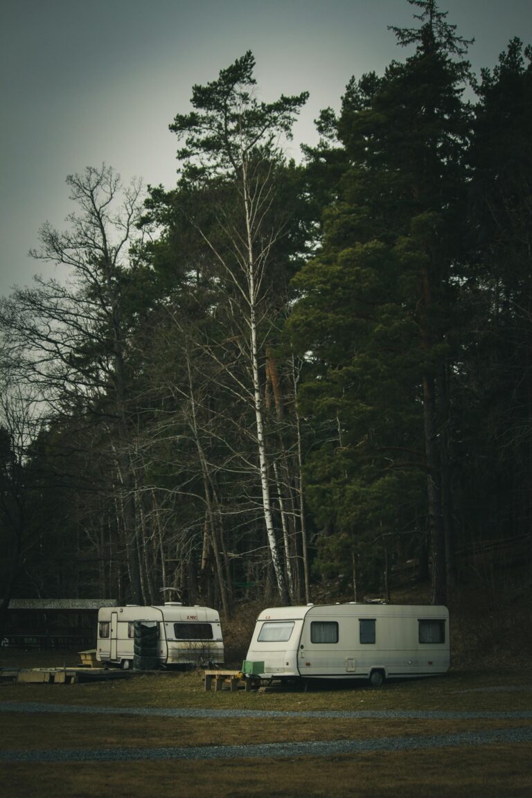 7 Tips for Negotiating Extended Stay Rates at RV Parks | Save Thousands