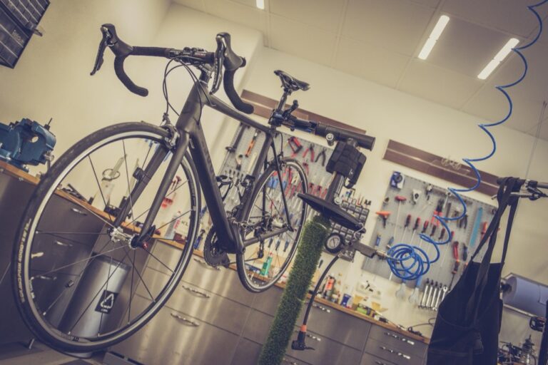 5 Best Bicycle Maintenance Tutorials for RVers That Ensure Trail Freedom