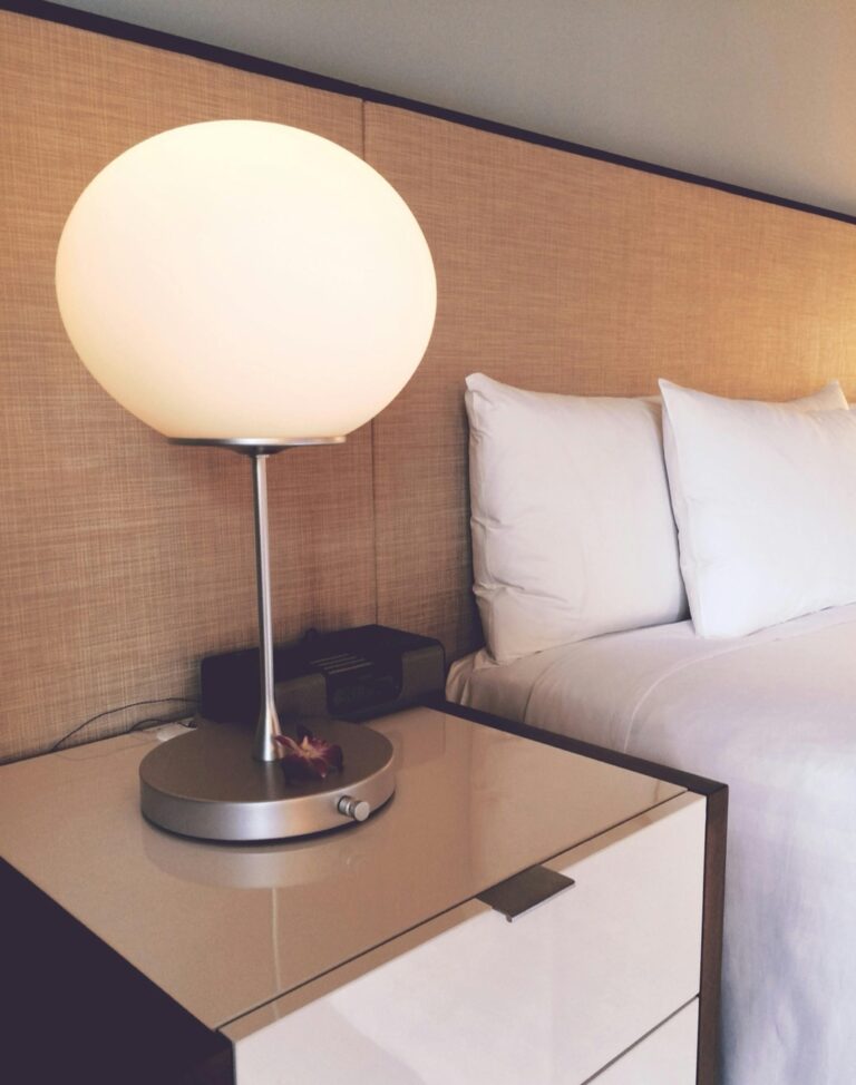 7 Unique Guest Room Alternatives for Tiny Homes That Maximize Every Inch