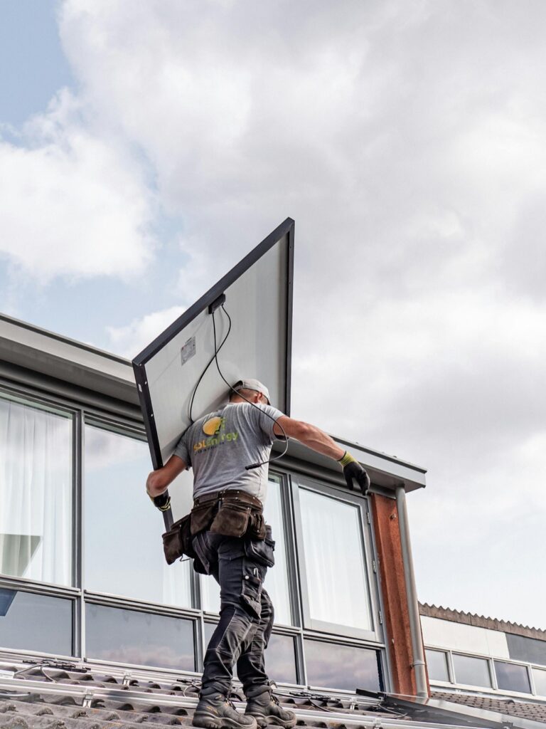 5 Best Solar Panel Types for Limited Space That Maximize Every Inch