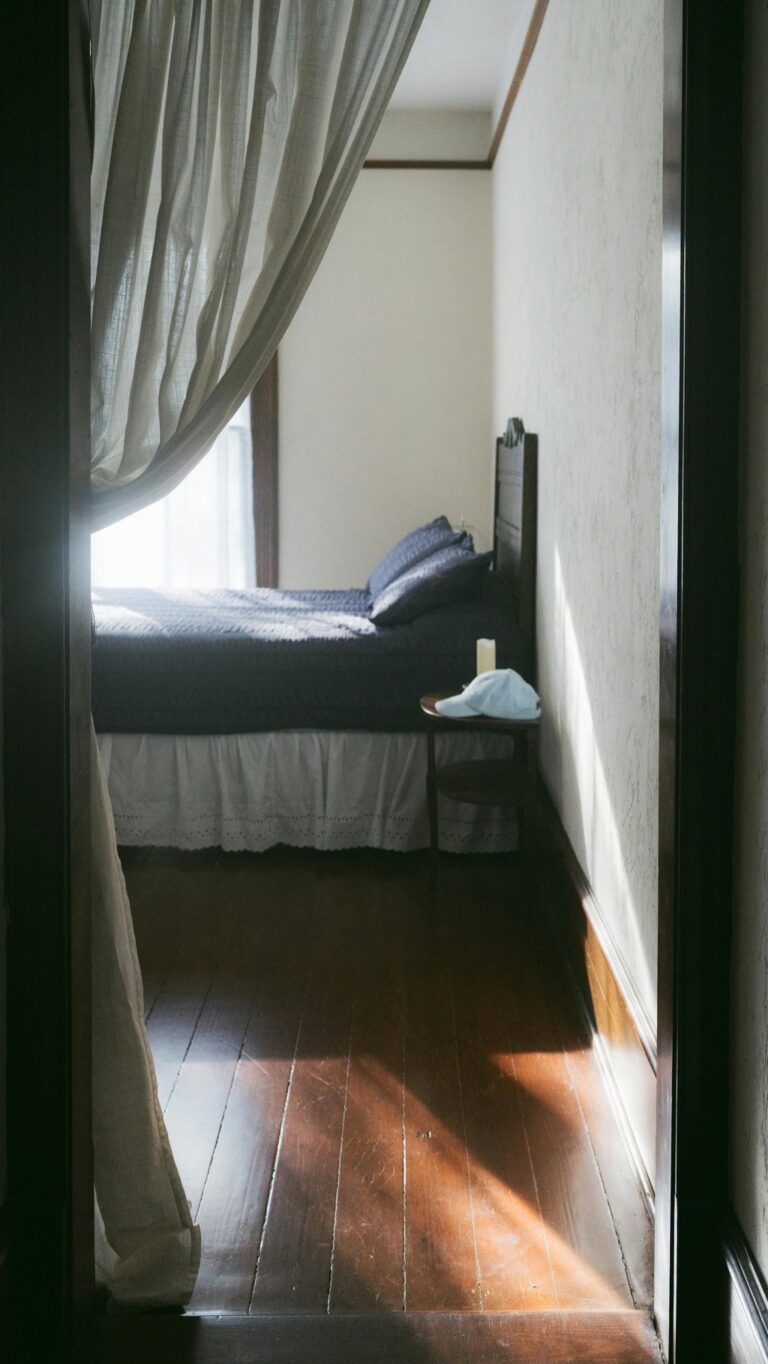 7 Best Sun Shades for Tiny Home Windows That Maximize Every Inch