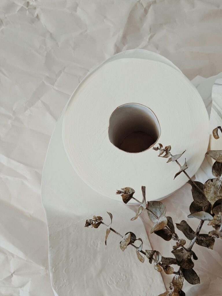 7 Best Cleaning Supplies for Off-Grid Living That Support Self-Reliance