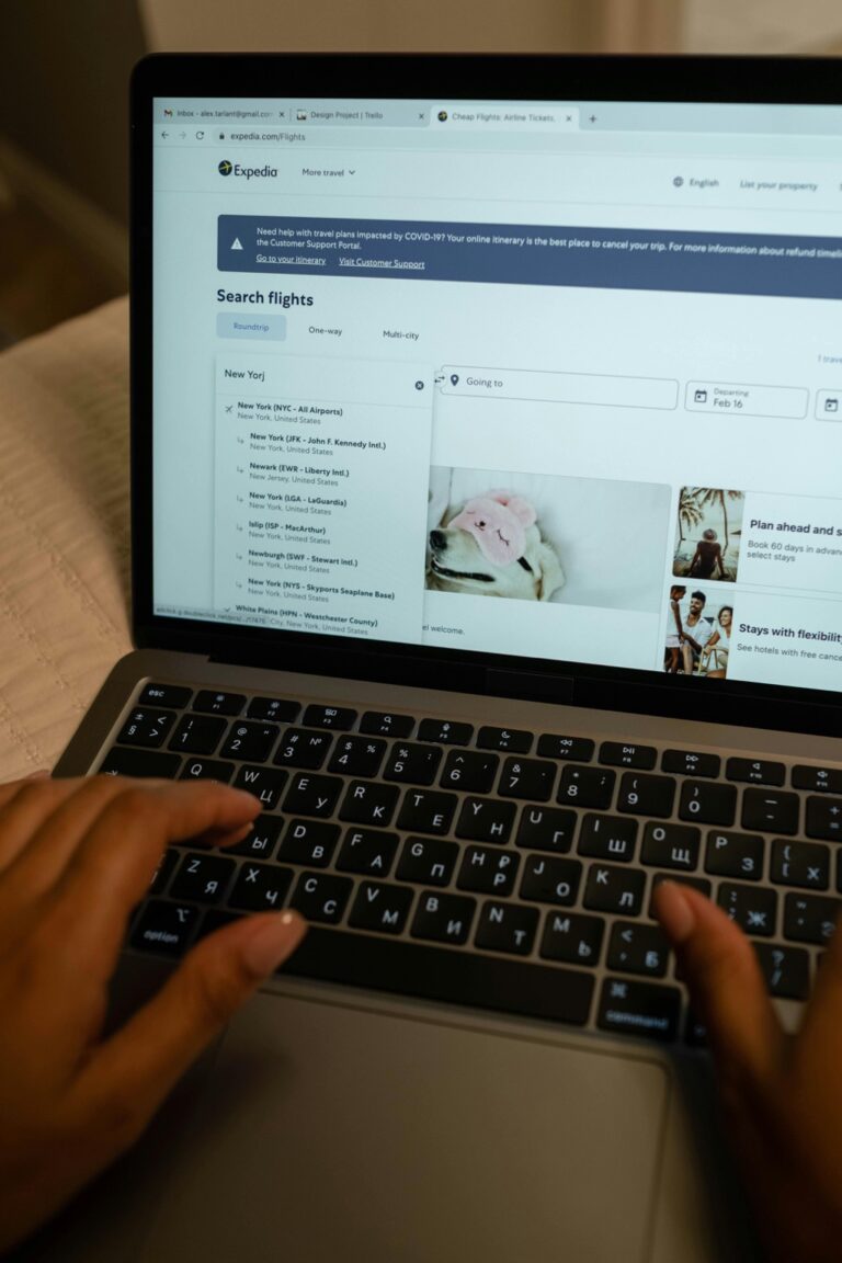7 Steps to Build an Online Presence for Travel Businesses That Drive Bookings