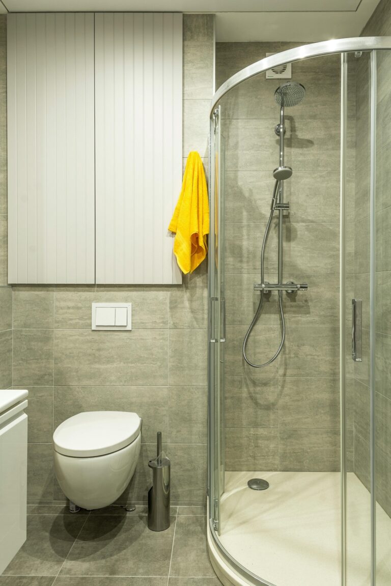 7 Alternatives to Traditional Showers for Small Spaces That Feel Luxurious