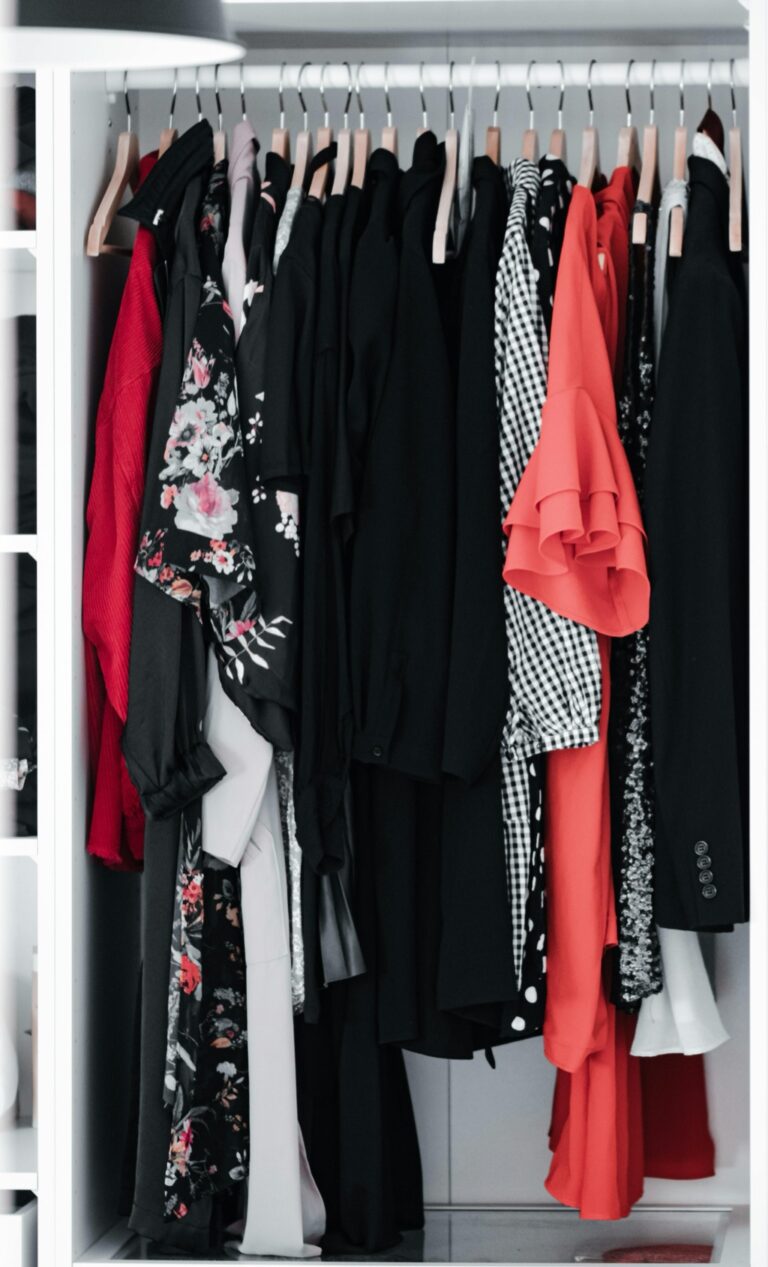 7 Alternative Storage Solutions for Seasonal Clothing: Maximize Every Inch