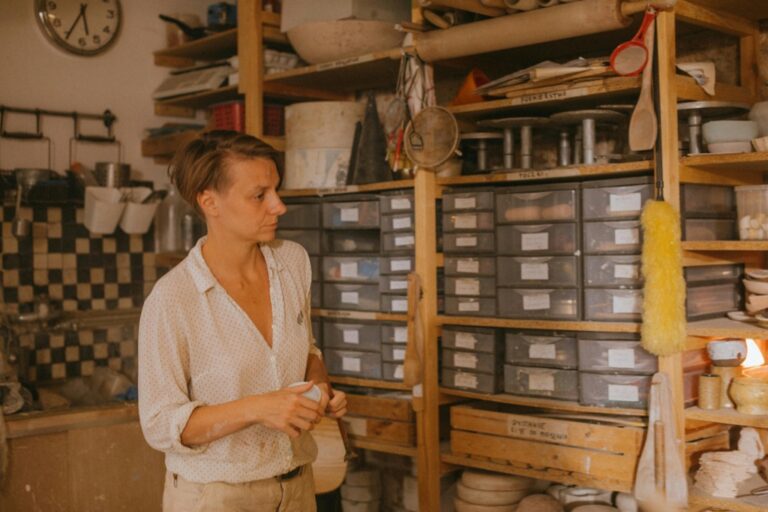 7 Art Supply Organization Hacks for Small Spaces: Maximize Creative Freedom