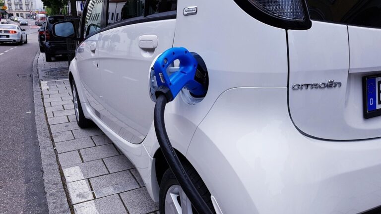 5 Ways to Find Alternative Fuel Stations on Route That Enable Freedom