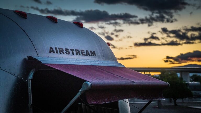 7 Best Lightweight Awning Options for Travel That Maximize Freedom