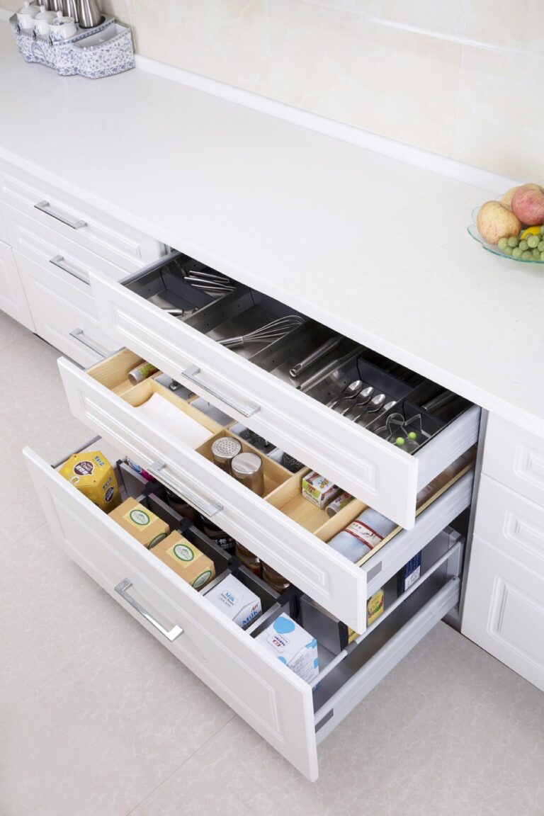 7 Clever Ways to Maximize RV Cupboard Space for Cleaners That Transform Tiny Areas