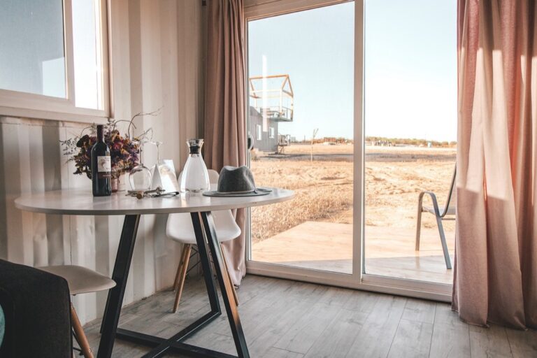 5 Best Ways to Install Thermal Curtains in Small Spaces That Feel Surprisingly Spacious