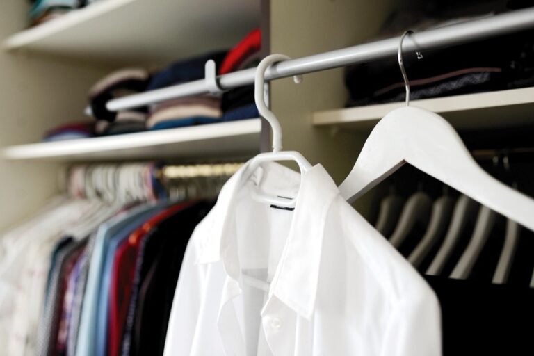7 Seasonal Clothing Management Tips for Nomadic Lifestyles That Maximize Every Inch