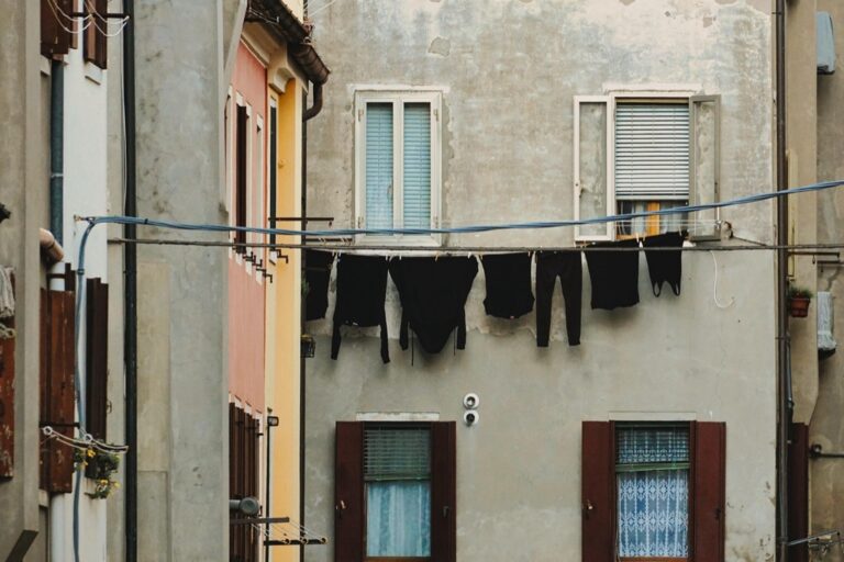 7 Tips for Managing Laundry in Shared Spaces That End Conflicts