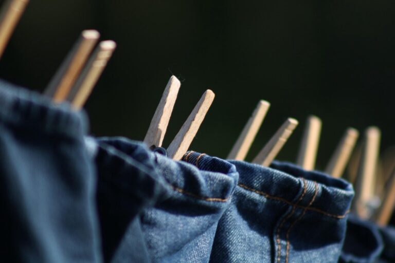 7 Laundry Strategies for Busy Travelers That Enable Location Freedom