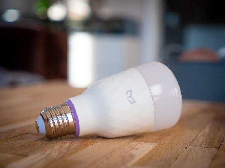 7 Solutions for Tiny Home Technology Integration That Maximize Every Inch
