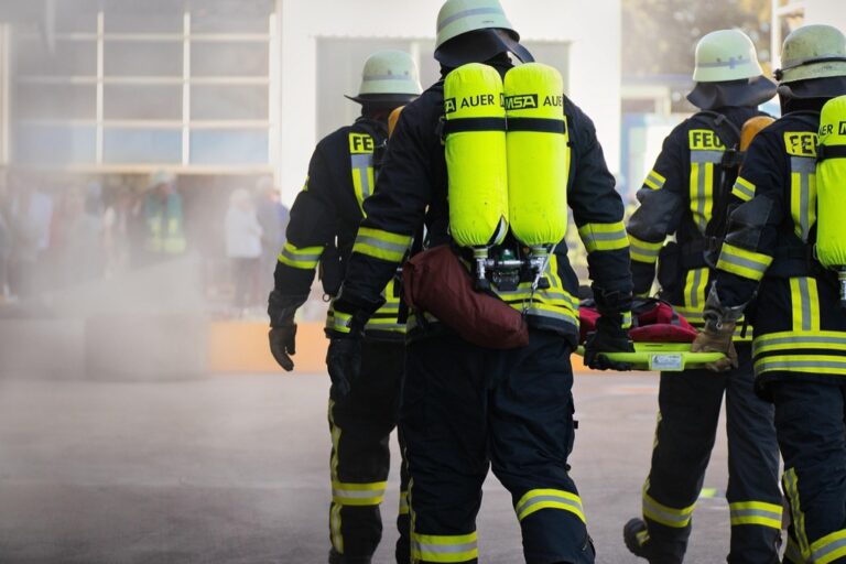 7 Essential Tips for Work Travel Emergency Preparedness That Save Deals