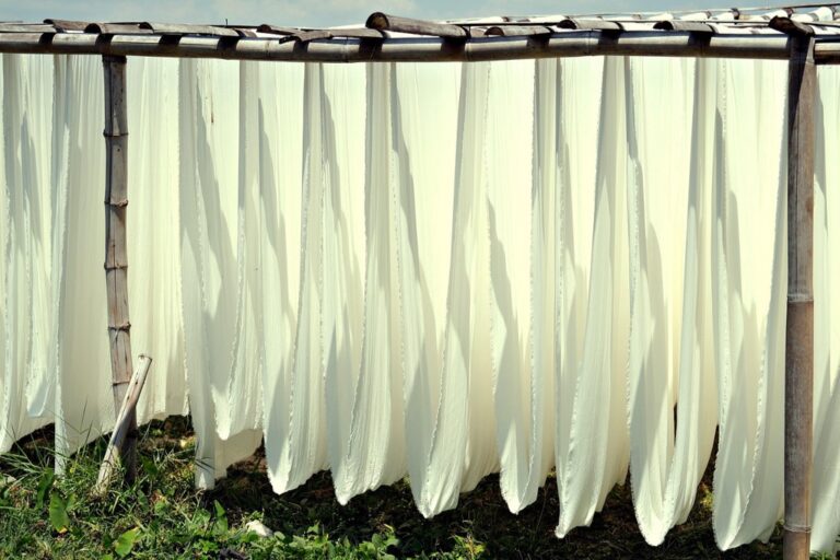 7 Ways to Maximize Airflow for Quicker Clothes Drying That Save Energy