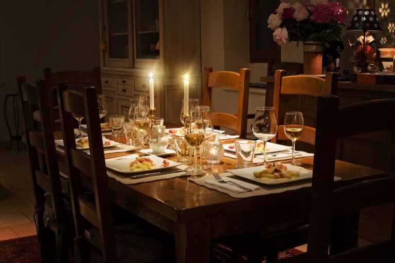 7 Best Space-Conscious Dining Sets for Small Homes That Maximize Every Inch